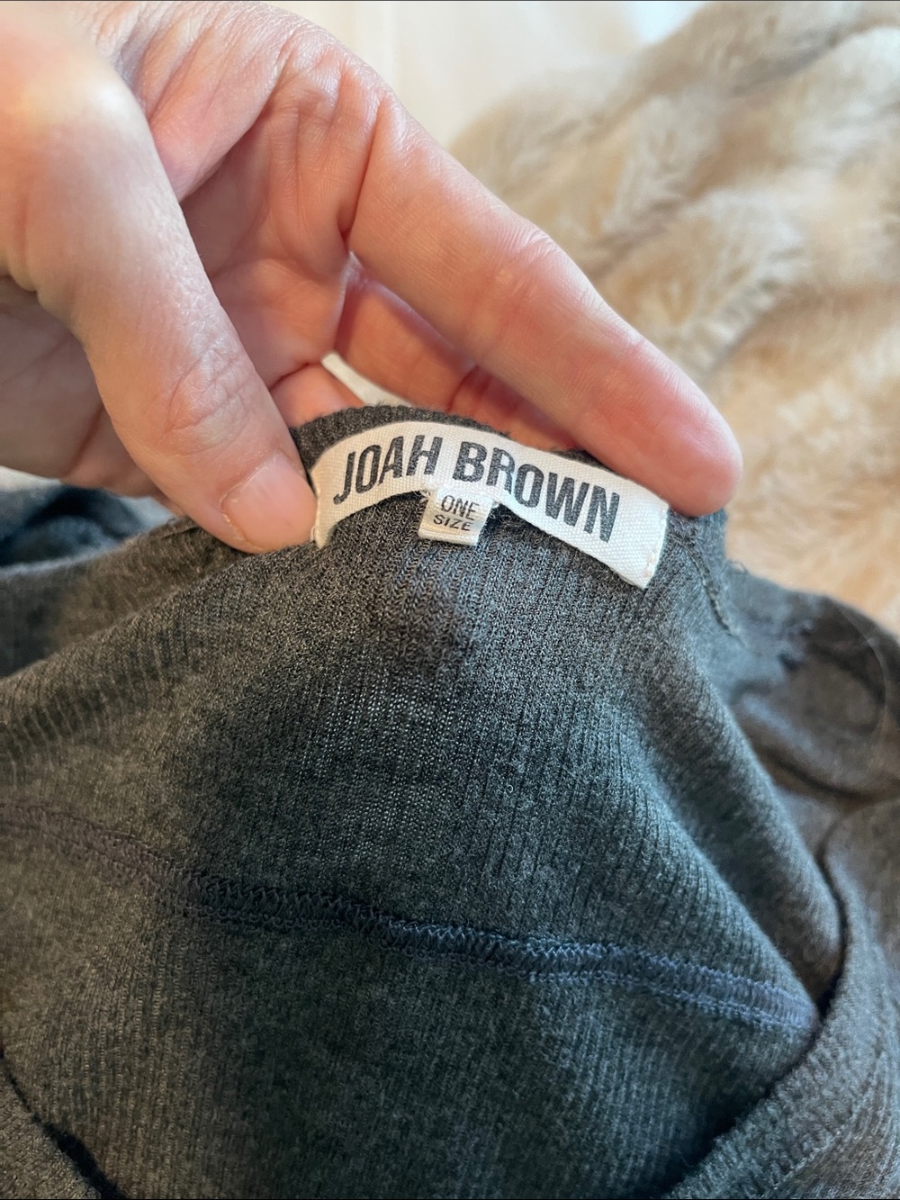 JOAH BROWN crop - Picture 3 of 3